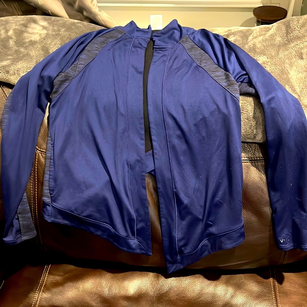 Victoria’s Secret sports cover up